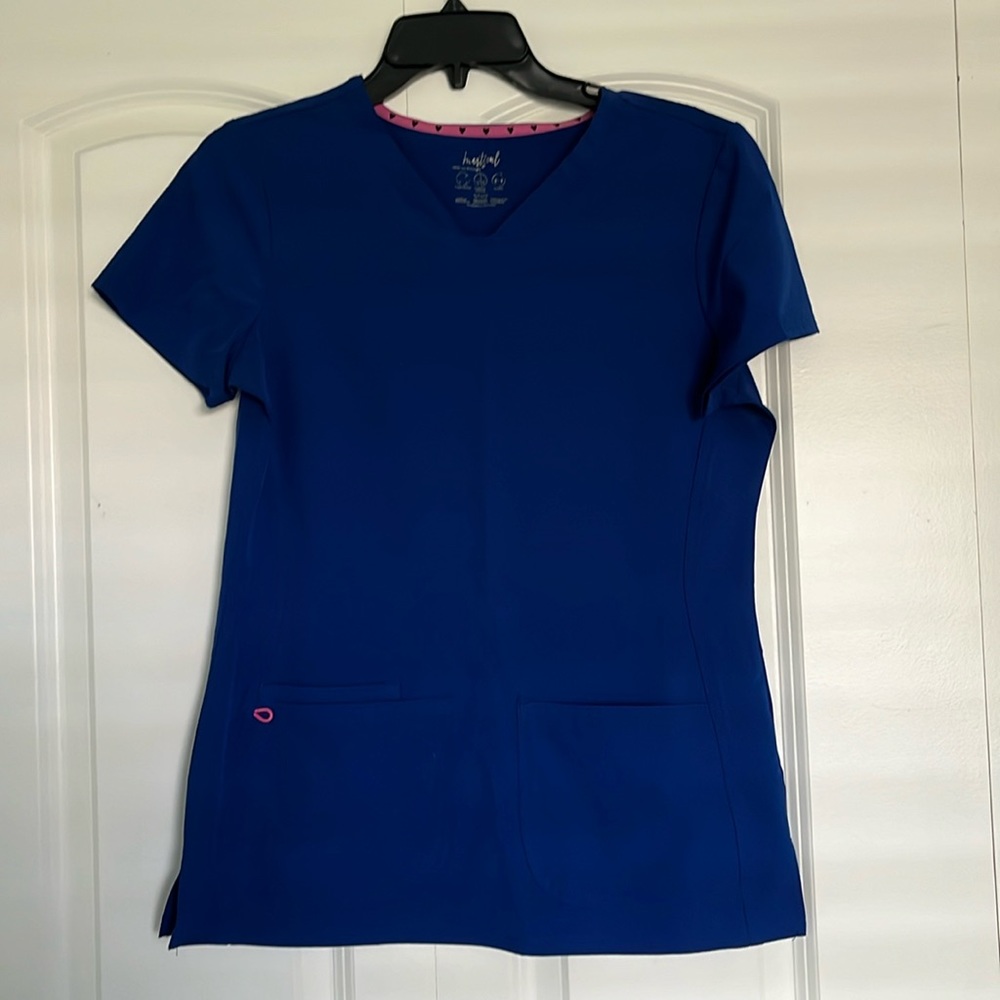 Heart soul scrub top size small.